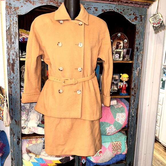 VINTAGE UNWORN 80'S RALPH LAUREN CAMEL 100% CASHMERE SKIRT & JACKET SUIT - Picture 7 of 10